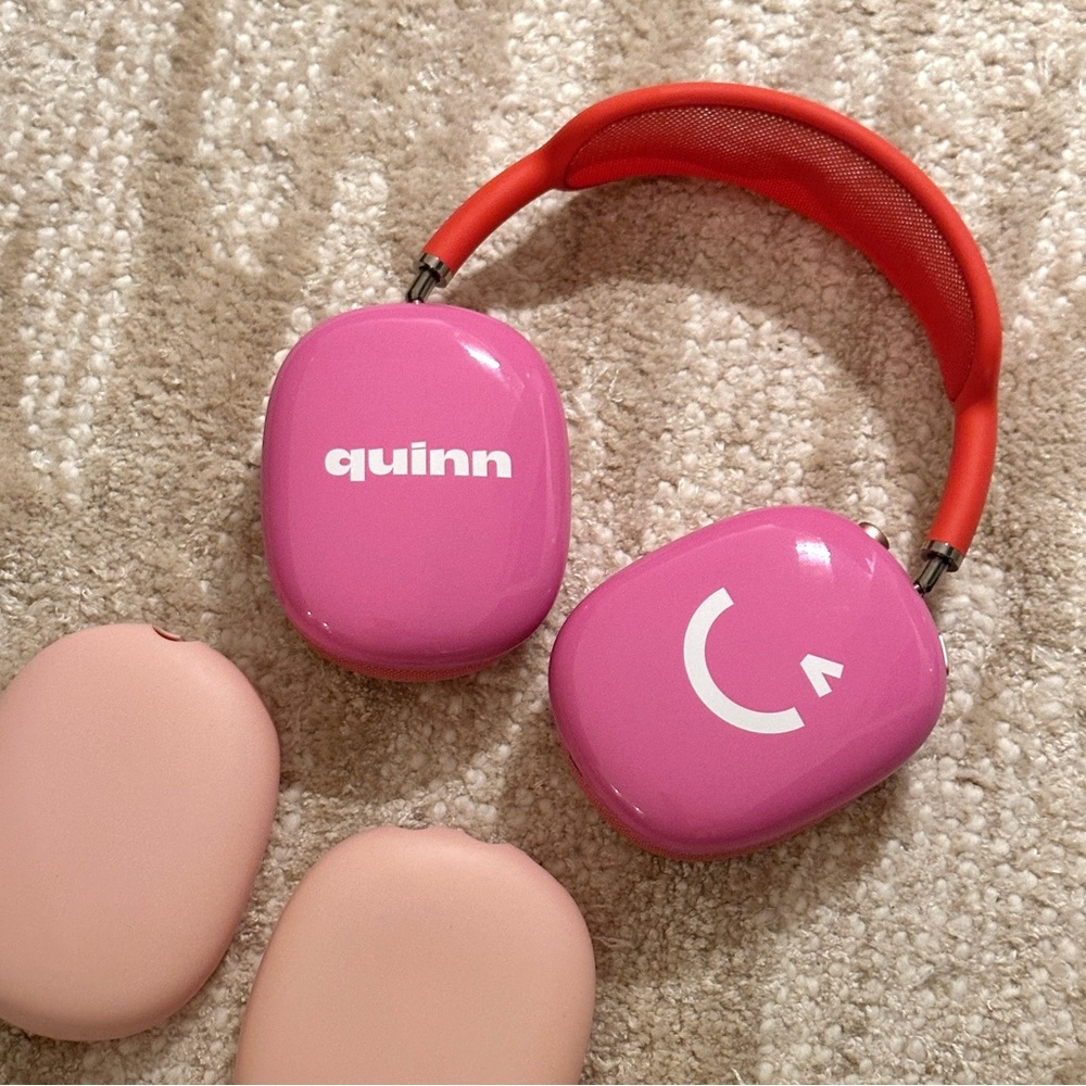 Apple Over-Ear Headphones in Pink and Red with Interchangeable Ear Cups - Picture 5 of 5